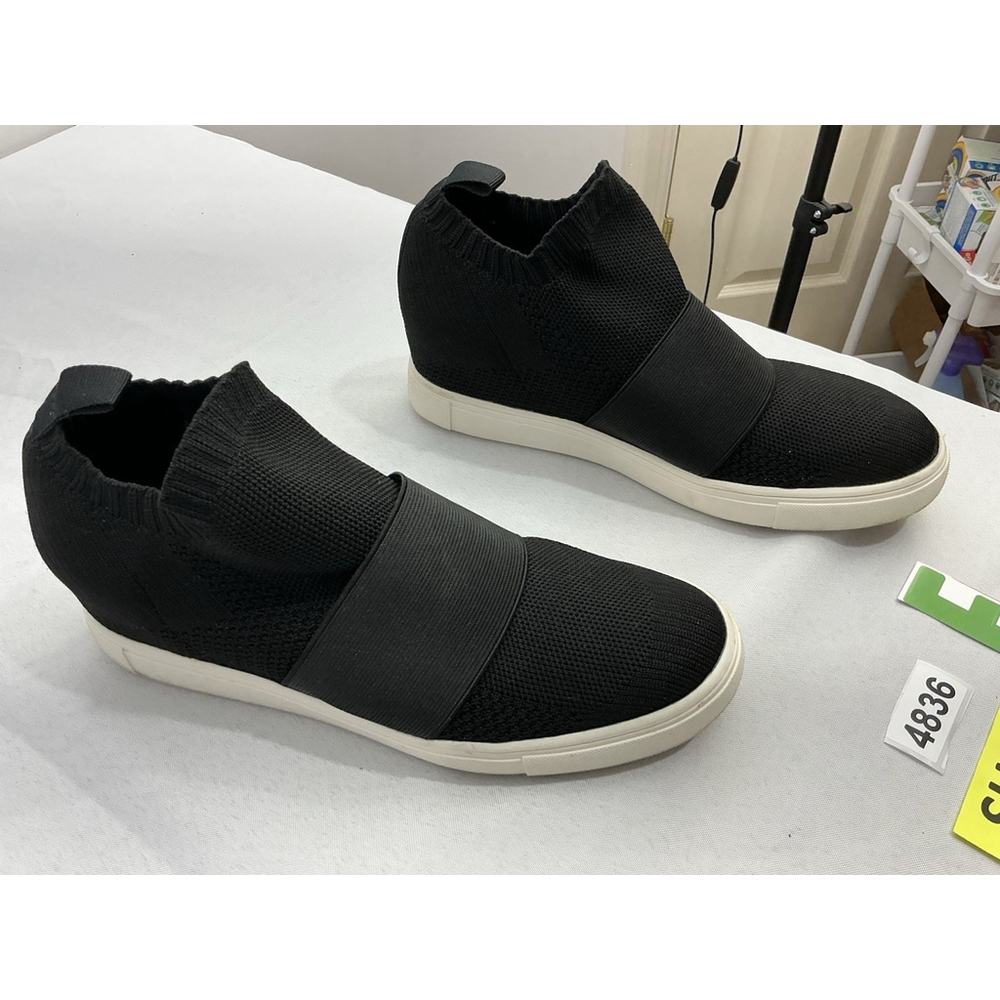Womans Material Girl Pull On High Top Fashion Sneakers 9 Black Stretch Wedge